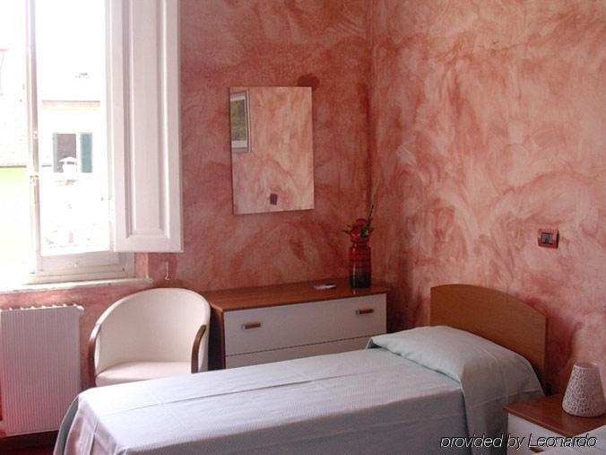 Hotel Buenos Aires Montecatini Terme Pokoj fotografie